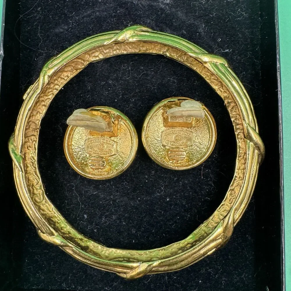 Vintage Chanel Paris Gold Tone Bangle Bracelet & Clip Earrings Set Original Box